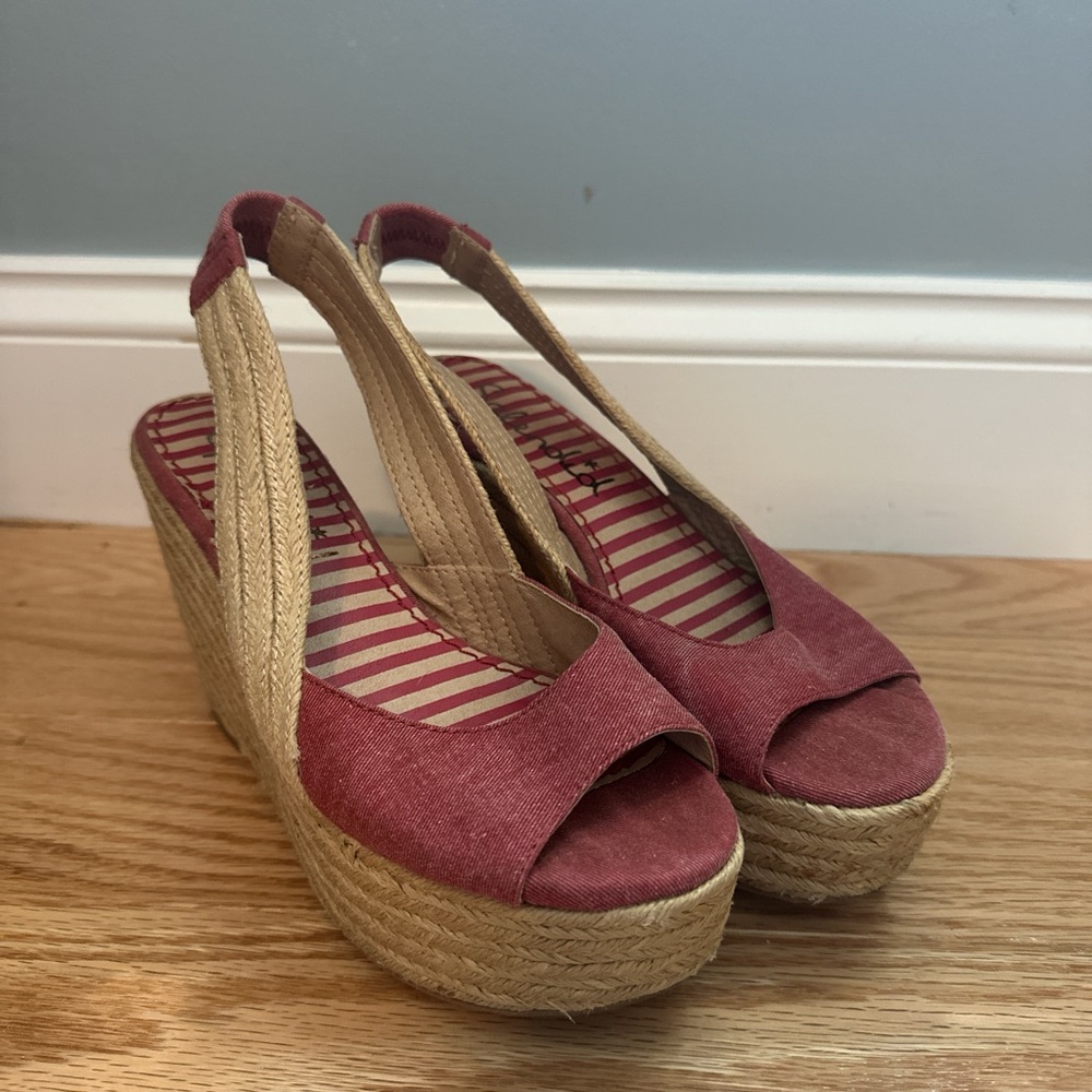 Splendid Redish Pink Heels